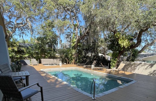 Harbor Bluffs House | 5 minutes to beach, golf cart included!!
