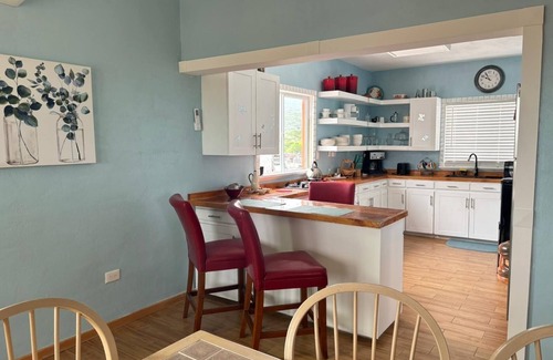 Sabinas Hidalgo Apartment | 5 minutes to the recreational Ojo de Agua , Charco del Lobo and La Turbina Park.