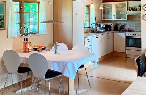 Snogebaek House | 5 Person Holiday Home in Nexo