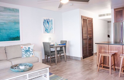 Red Hook Condo | 5★ SAPPHIRE SUNRISE-2 Story Direct Ocean Beachfront Villa- Luxe Reno!