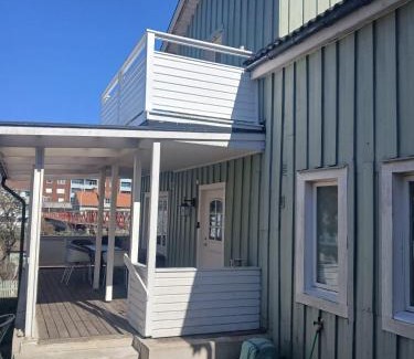 Centrum Villa | 5 sovrum 9 bäddar 12 sovplatser