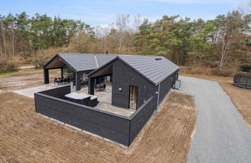 Sømarken House | 5 star holiday home in Aakirkeby