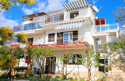 Trogir Apartment | 50 m² Apartment ∙ 2 bedrooms ∙ 5 guests