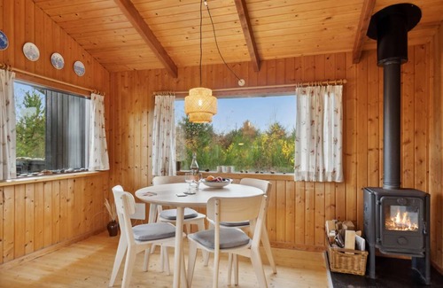 Torup Strand House | 50 m² House ∙ 2 bedrooms ∙ 4 guests