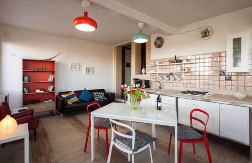 Syracuse Cottage | 50 Sqm Flat With Private Pool + Internet WiFi