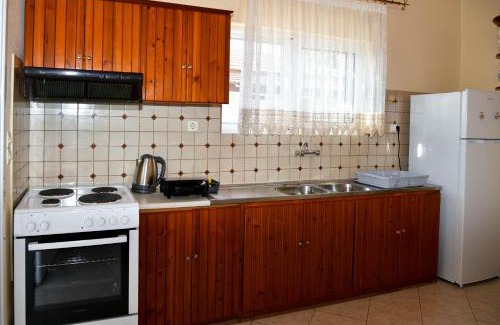 Molos House | 50 Steps From the Sea