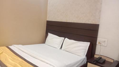 Ajmer Hotel | 500 Mtrs form Railway Station Hotel Imperial Inn