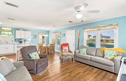 Kitty Hawk House | 5001 Indebted By The Sea * 3 Min Walk to Beach