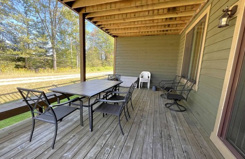 Hidden Valley Apartment | 5018 Summit Drive, Somerset