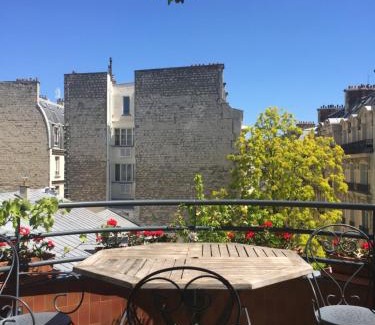 Quartier Saint-Georges Bed & Breakfast | 52 Clichy Bed & Breakfast - Chambre d'hôtes