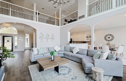 Rowlett House | 5BD Lakefront Home | Lake Ray Hubbard (30+ Nights)
