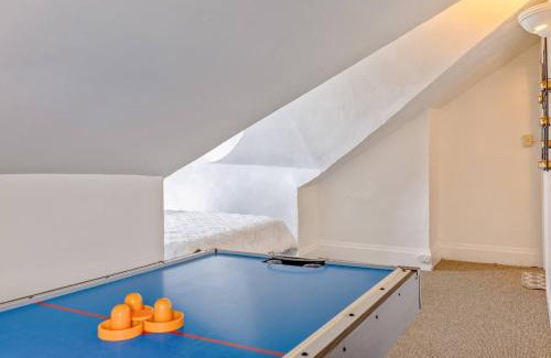 Pittsburgh House | 5BDRM GEM with Arcade - Mt Wash