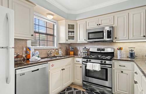 Panama City Beach House | 5min walk to beach, 11 pools, pickleball, tennis, golf
