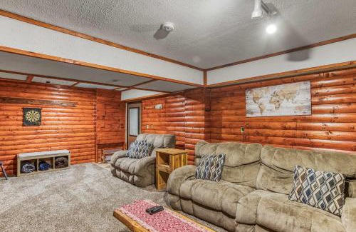 Terra Alta House | 6 Bed Retreat w Game Room at Alpine Lake Resort