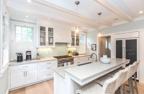 The Pines House | 6 Bedroom/4.5 Bath - Pool - 4 Block To Beach - The Pines