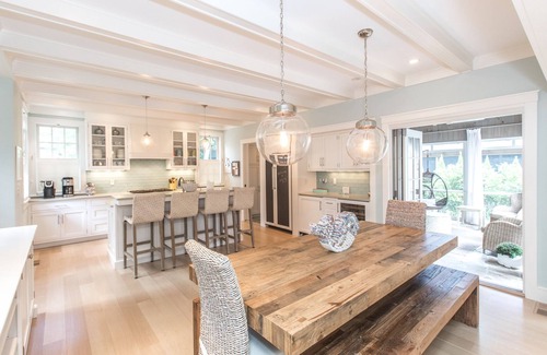 The Pines House | 6 Bedroom/4.5 Bath - Pool - 4 Block To Beach - The Pines