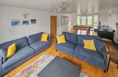 March Cottage | 6 bedroom accommodation in Stonea, near Ely