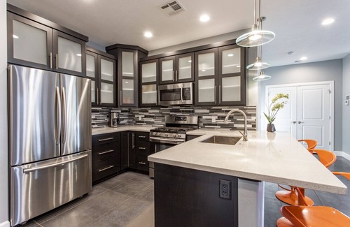 Moab South Valley House | 6 Bedroom all Suites Contemporary Stunner Perfect for Large Groups Sleeps 24