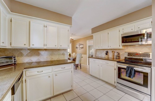 Pinehurst Of Atascocita House | 6-Bedroom Sanctuary w Pool: 30 Mins Downtown PG