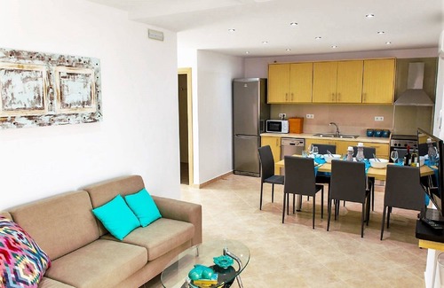 Georgioupolis Villa | 6 bedroom-walking distance to the beach and to Georgioupolis center