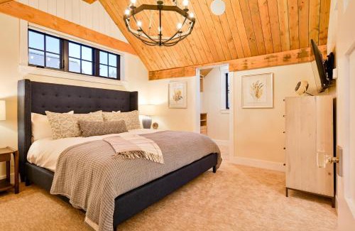 Crested Butte House | 6-Cottage Bundle at Academy Place