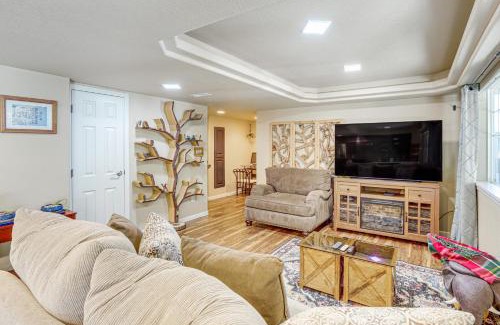 Aurora Apartment | 6 Mi to Aurora Reservoir Apt with Patio!