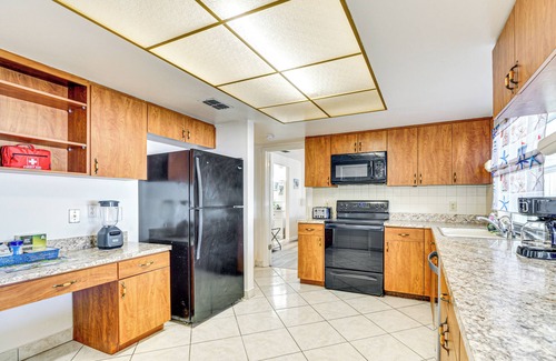 Embassy Hills House | 6 Mi to Hudson Beach: Port Richey Home w/Patio!