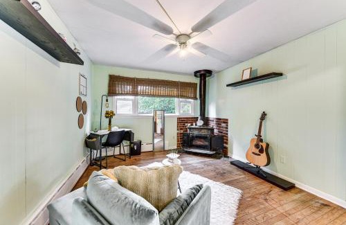 Waukegan House | 6 Mi to Naval Base Spacious Waukegan Home with Yard