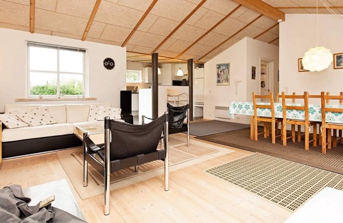 Dronningmolle House | 6 person holiday home in Dronningmølle-By Traum