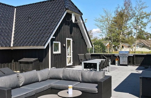 Blavand Strand House | 6 person holiday home in Blåvand
