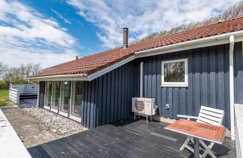 Rindby Strand House | 6 person holiday home in Fanø