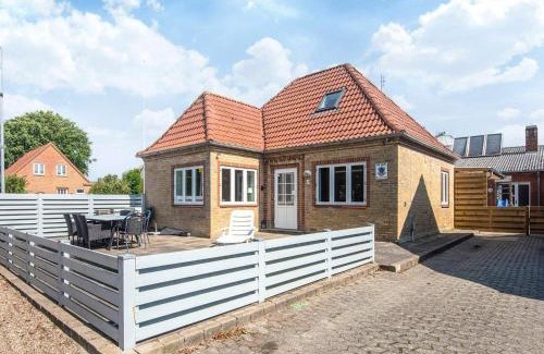 Vragard House | 6 person holiday home in Højer