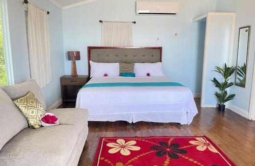 Portmore Resort | 6-Villa Beachfront Resort Up to 12 Guests or Individual Cabins