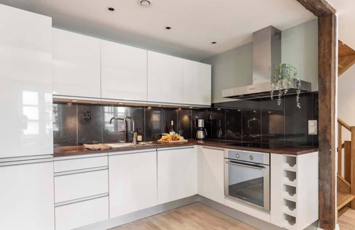 Bergenhus House | 600 m from Bryggen | Renovated apartment in a former rope factory