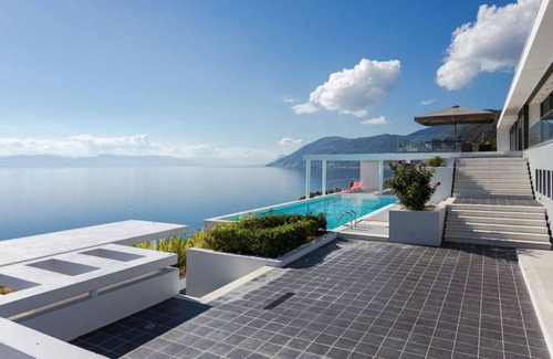 Pieria Region Villa | 600m² Luxury Villa sea side Evia