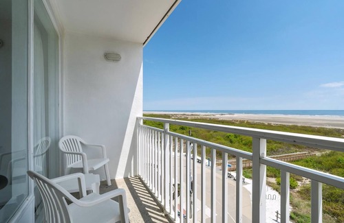 Wildwood Crest Condo | 6201 Ocean Ave, Unit 511 - The Nassau Inn