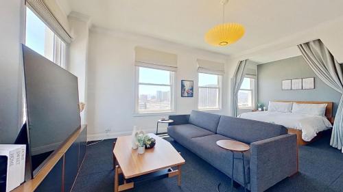 Tenderloin House | 631 O'farrell Steet #1516