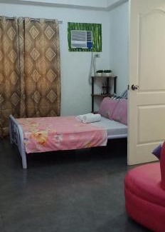 Antipolo Apartment | 641 F A M I L Y with FREE WIFI & NETFLIX!