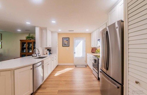 Palmetto Dunes Condo | 688 Queens Grant, Short Walk to the Beach