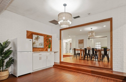 Seminole House | 6BR Dream Pad ★ Pool, Games, Family Fun