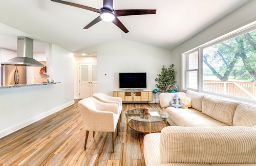 Colonial Beach House | 7+ Acre Private Waterfront Gem in Colonial Beach
