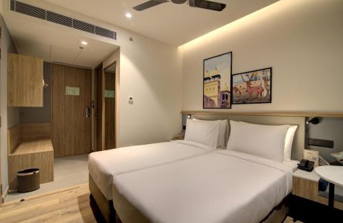 Tonk Road Hotel | 7 Apple Hotel Pratap Nagar, Jaipur