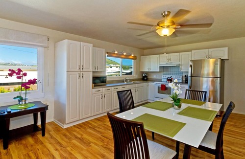 Portlock House | 7-BEDROOM HOME SPECTACULAR POOL WALK EVERYWHERE AROUND HAWAII KAI!
