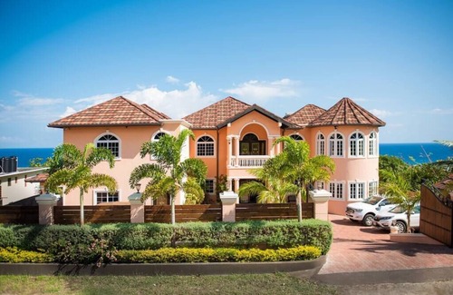 Montego Bay Villa | 7 Bedroom Luxury Villa Fully Staffed with Chef