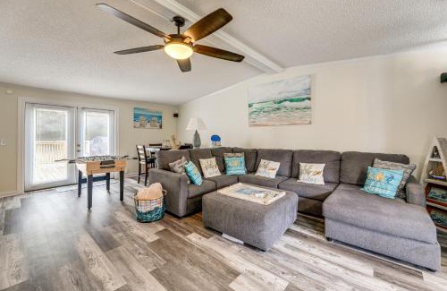 Sneads Ferry House | 7 Mi to Beach! Sneads Ferry Family Home with Hot Tub