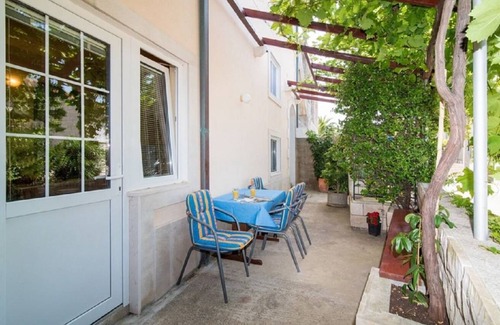 Postira Apartment | 70 m² Apartment ∙ 2 bedrooms ∙ 4 guests