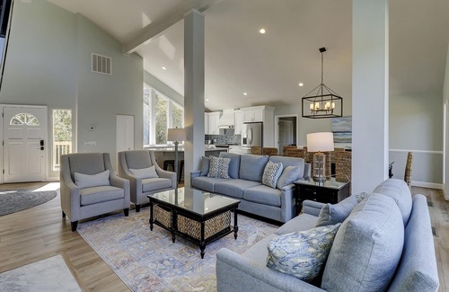 Bald Eagle West House | 70 S. Sea Pines-Beautiful Views of Braddock Cove & Quick Walk to the Beach.