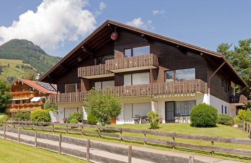 Obermaiselstein Apartment | 70 sqm apartment for 4 people. In the spa town Obermaiselstein.