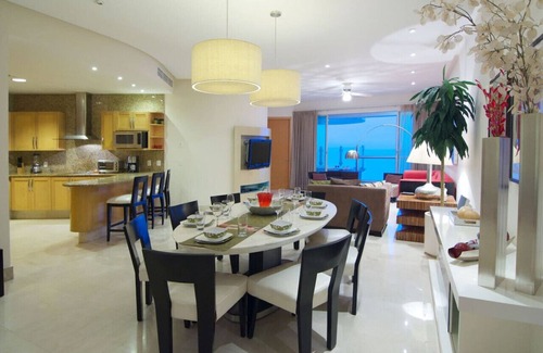 Nuevo Vallarta Condo | 702 Beachfront Luxury Condo