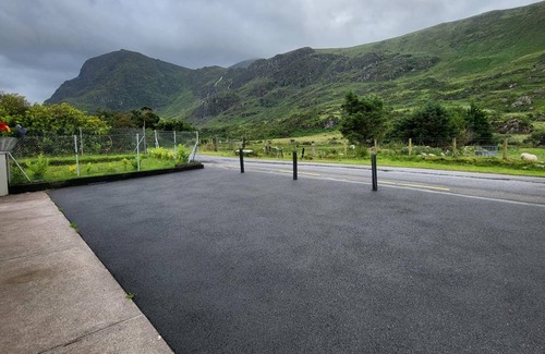 MacGillycuddy's Reeks Cottage | 75 m² Cabin ∙ 3 bedrooms ∙ 5 guests